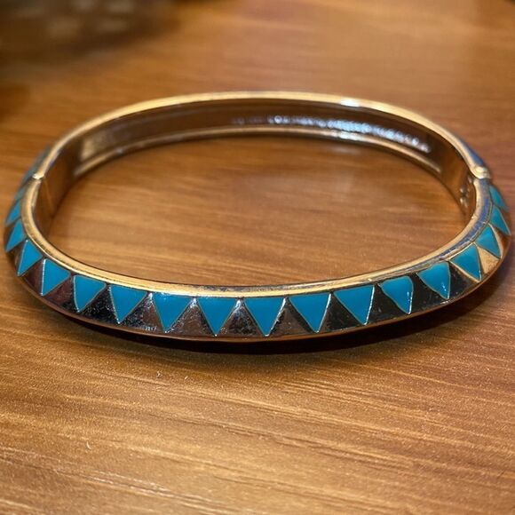 Turquoise & Gold Tone Hinged Bangle Bracelet - Picture 1 of 9